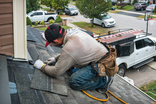 Professional Roofing technician working in Disputanta, VA